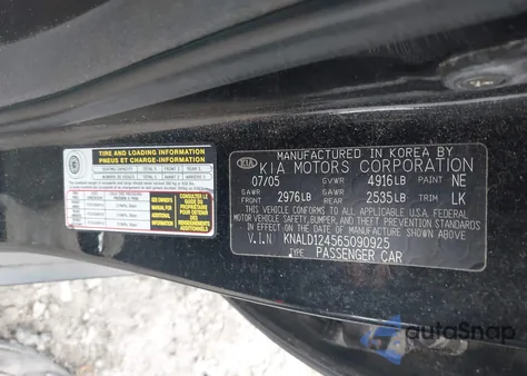 2006 Kia Amanti z USA, uszkodzony, nr VIN KNALD124565090925